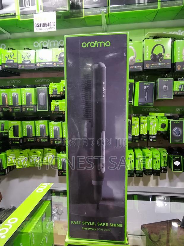 Oraimo Sleekwave Hair Straightener Brush · Photo 2