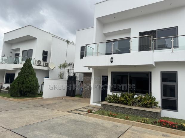 3bdrm Townhouse/Terrace in East Legon for sale · Photo 3