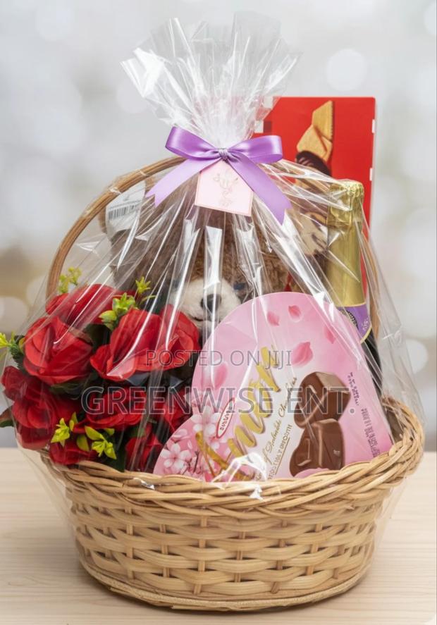 Sweetheart's Delight Gift Basket - Romantic & Thoughtful Gifts For Her · Photo 2