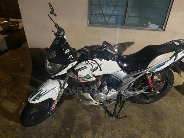 Haojue HJ125-8K 2018 White · Photo 2