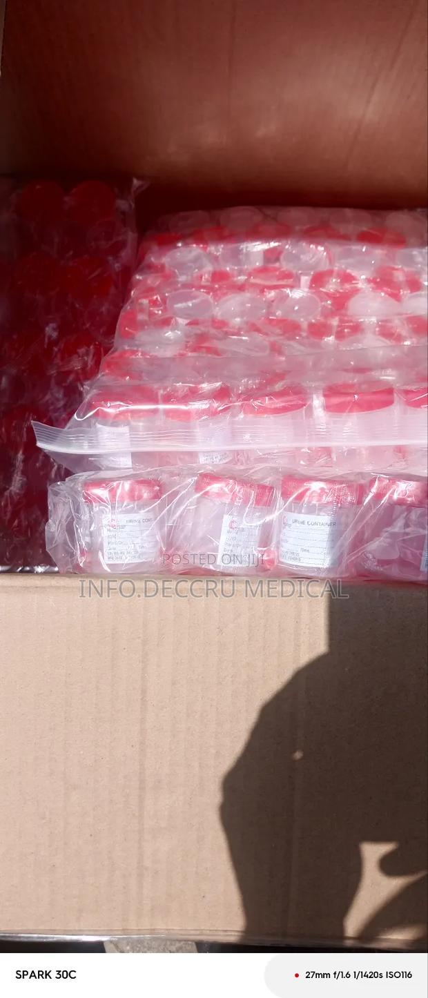Urine Container 30ml · Photo 1