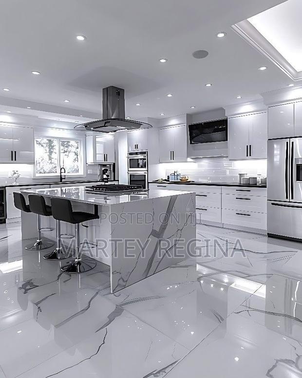 Luxury Kitchen Cabinets · Photo 1