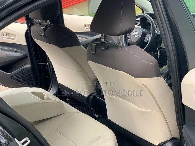 Toyota Corolla SE 2020 Black · Photo 8