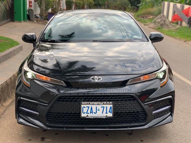 Toyota Corolla SE 2020 Black · Photo 6
