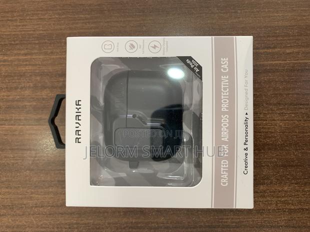 Airpods 4 Raigor Inverse Case · Photo 2