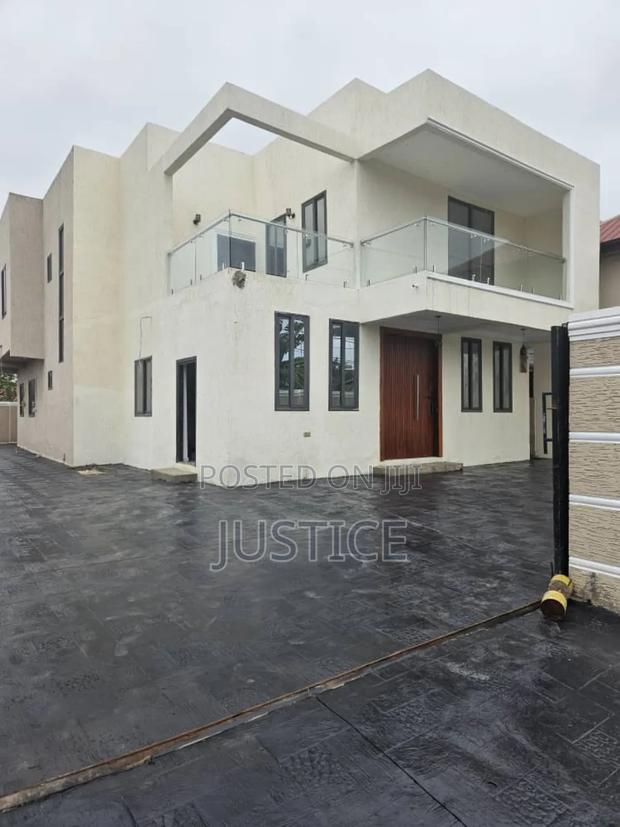 4bdrm House in Oyarifa, Ghana Flag for sale · Photo 1