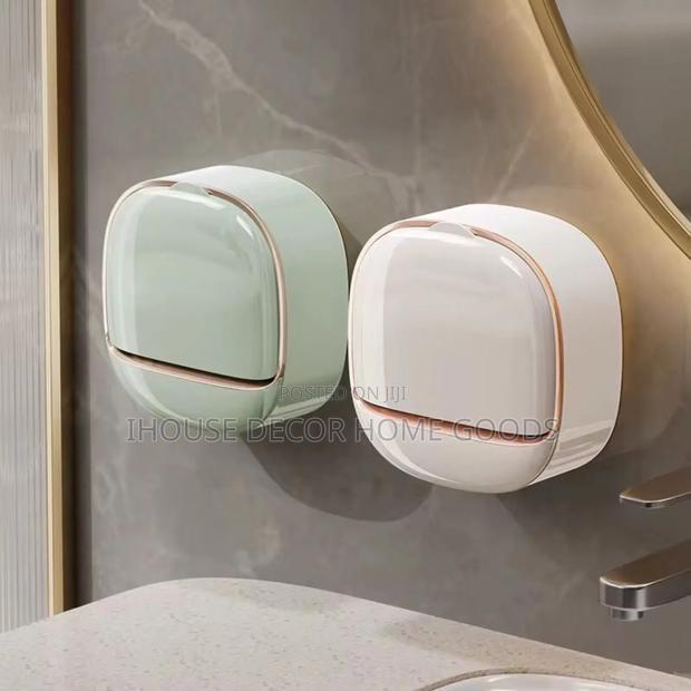 Self Adhesive Soap Dish · Photo 2