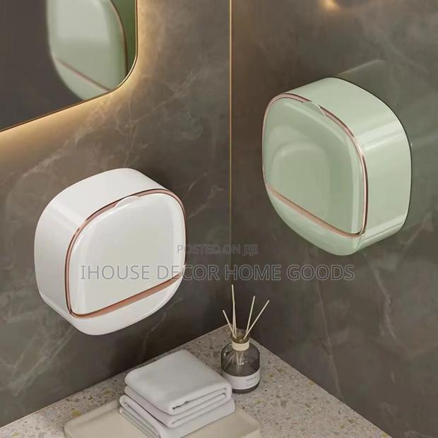 Self Adhesive Soap Dish · Photo 3