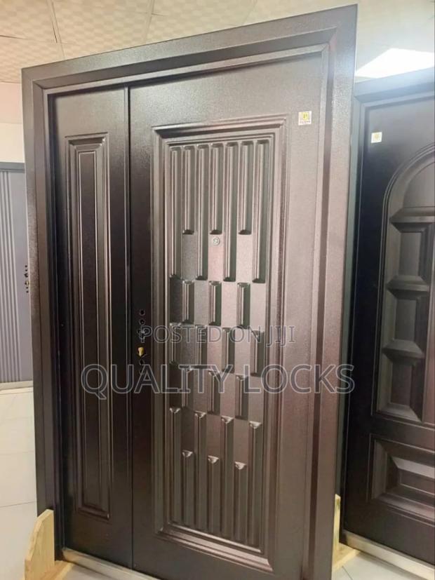 Elegant Steel Metal Doors With Accessories. · Photo 1
