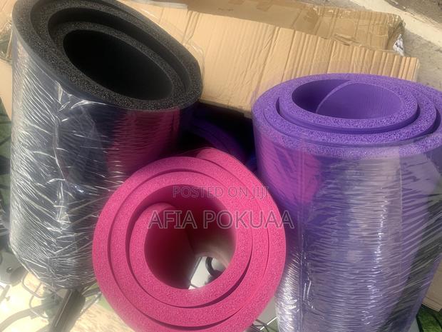 Yoga Exercise Gym Mat · Photo 3
