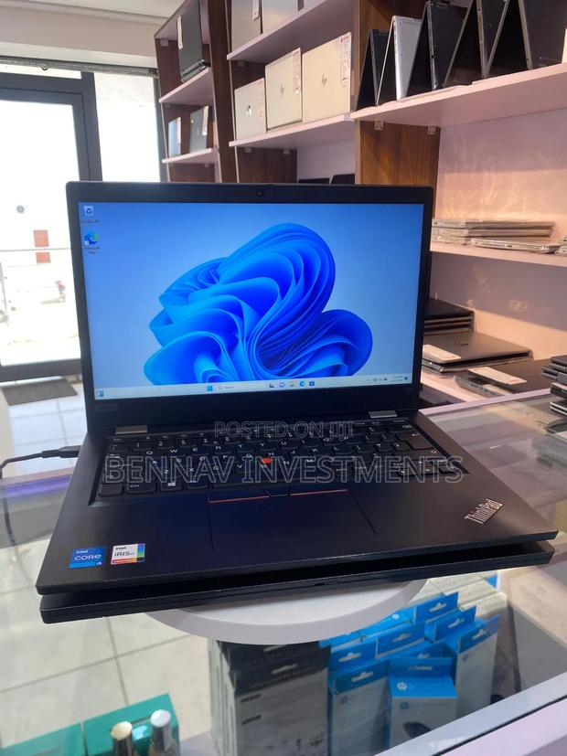 Laptop Lenovo ThinkPad L13 Yoga 8GB Intel Core i5 SSD 256GB · Photo 2