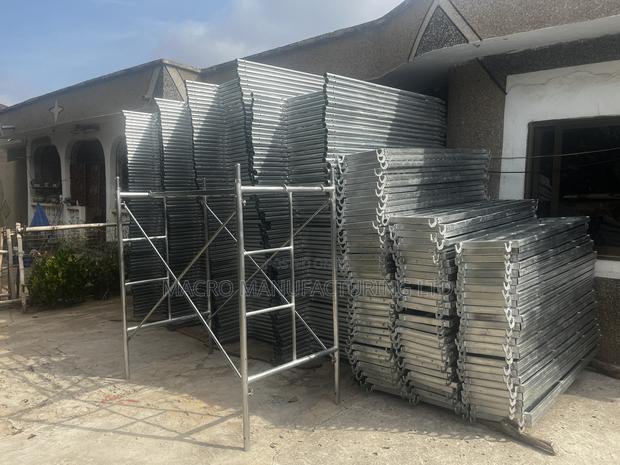 Scaffold/Scaff/ Scaffolding (Building Material Construction) · Photo 3