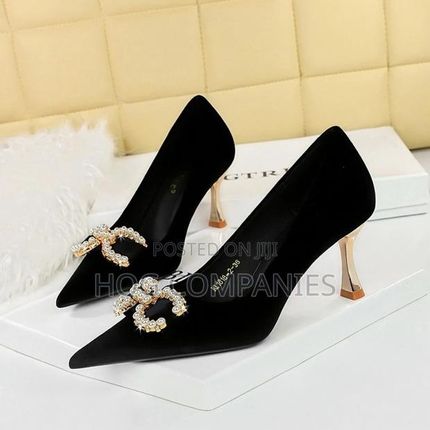 Black Wine Banquet High Heels in Accra - Fast Delivery in 2 Hours · Photo 1