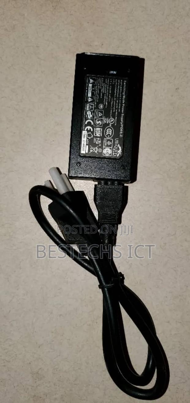 New Original Ubiquiti Networks 24v Poe Power Adapter Isp · Photo 1