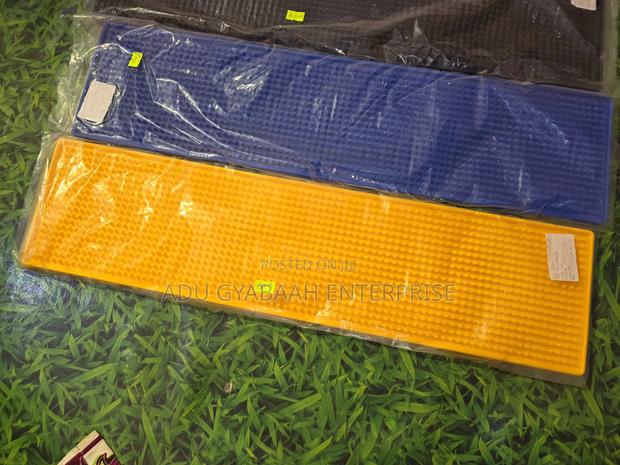Non Slip Spill Mat (Bar Mat) 60 X 15 Cm · Photo 2