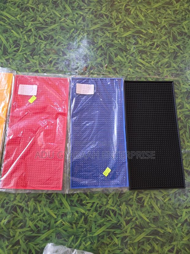 Non Slip Spill Mat/Bar Mat (30x15cm) · Photo 3