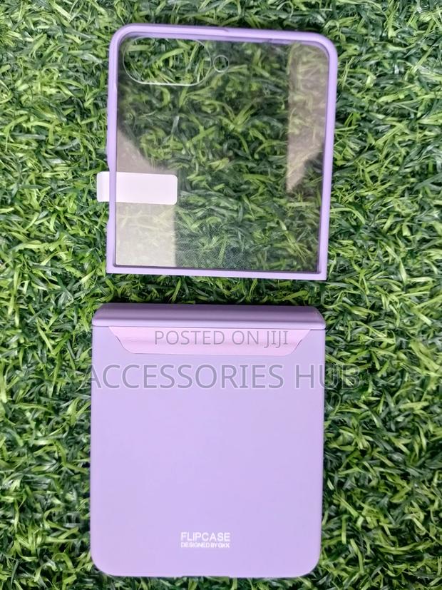 Z Flip 7 Case With A Hinge Cover · Photo 1
