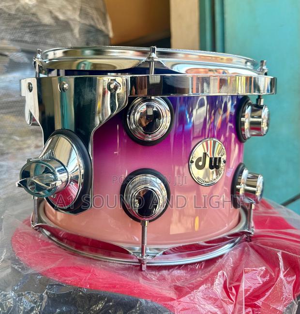 Dw 5pcs Drums and Hardware Set · Photo 1