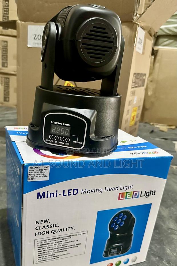 7 Eyes Led RGBW Moving Head Light · Photo 2