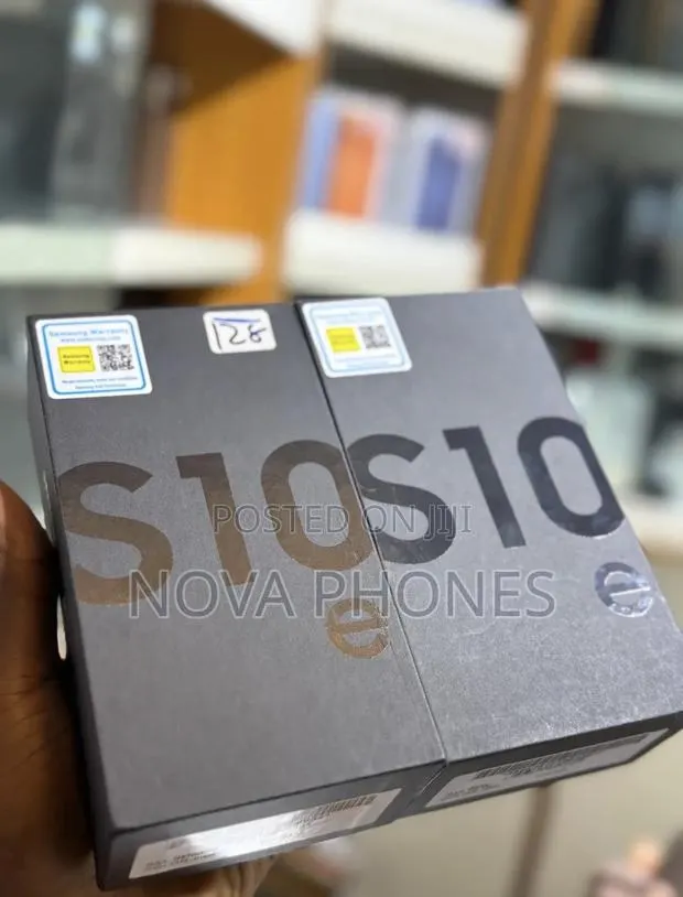 New Samsung Galaxy S10e 128 GB Black · Photo 1