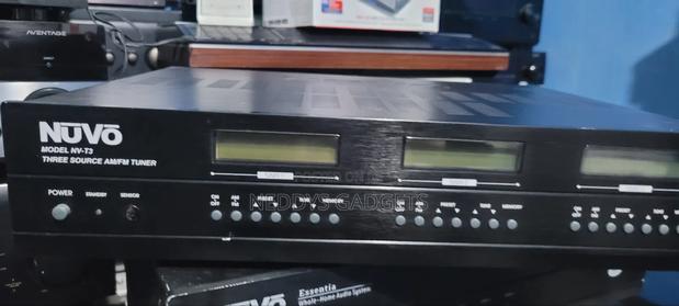 Novo Nv T3 Three Source Am/Fm Tuner · Photo 1