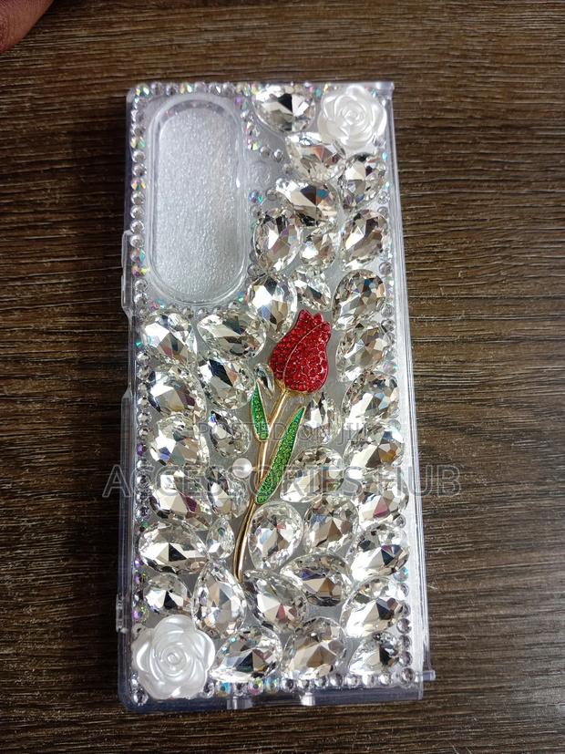 Z Fold 6 and 7 Luxury Glitter Stone Cases · Photo 3