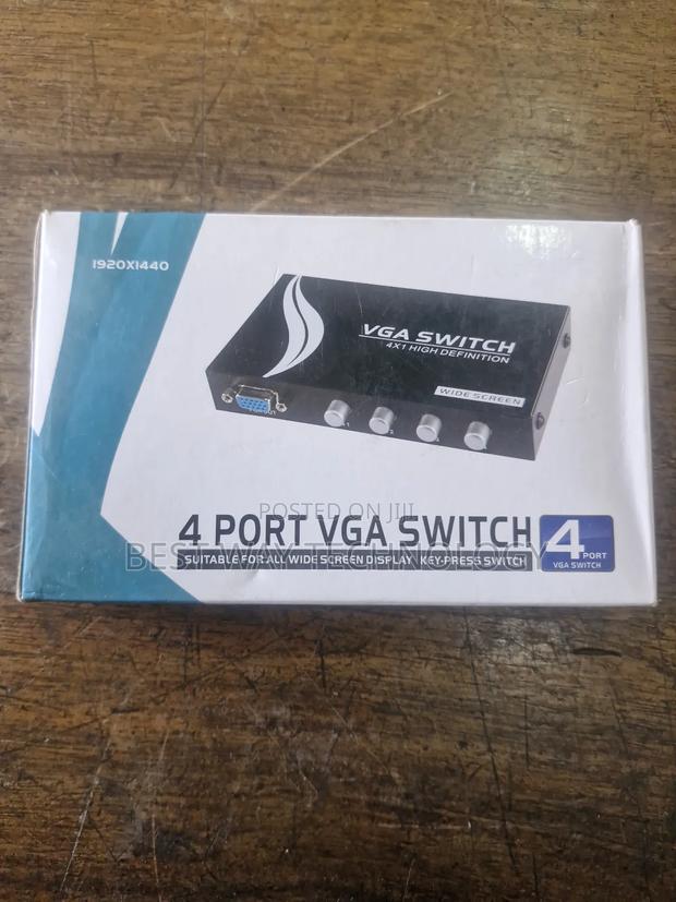 Vga Switch 4port · Photo 1