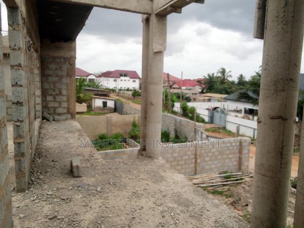 Classic 6 Bedroom Uncompleted House - Adenta · Photo 3