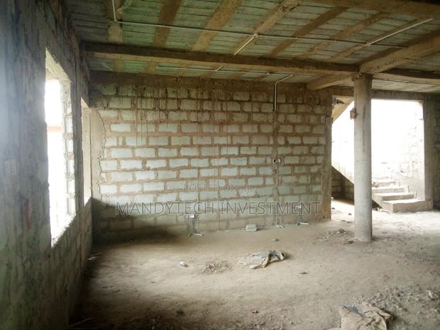 Classic 6 Bedroom Uncompleted House - Adenta · Photo 4