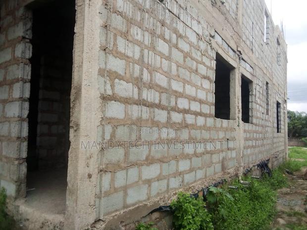Classic 6 Bedroom Uncompleted House - Adenta · Photo 8