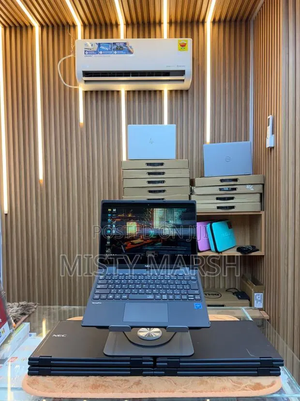 New Laptop NEC 4GB Intel Celeron SSD 128GB · Photo 1