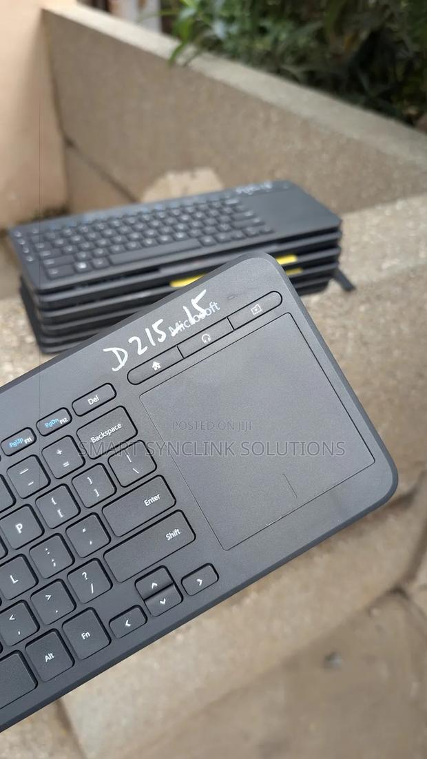 Wireless Microsoft Keyboard + Mouse Pad · Photo 3
