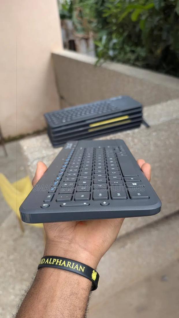 Wireless Microsoft Keyboard + Mouse Pad · Photo 7