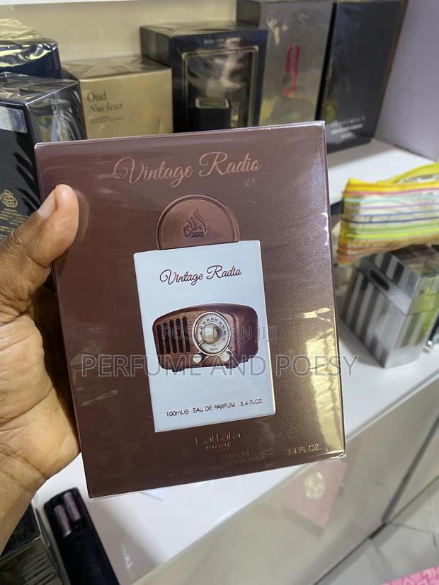 Vintage Radio Lattafa Perfume · Photo 2