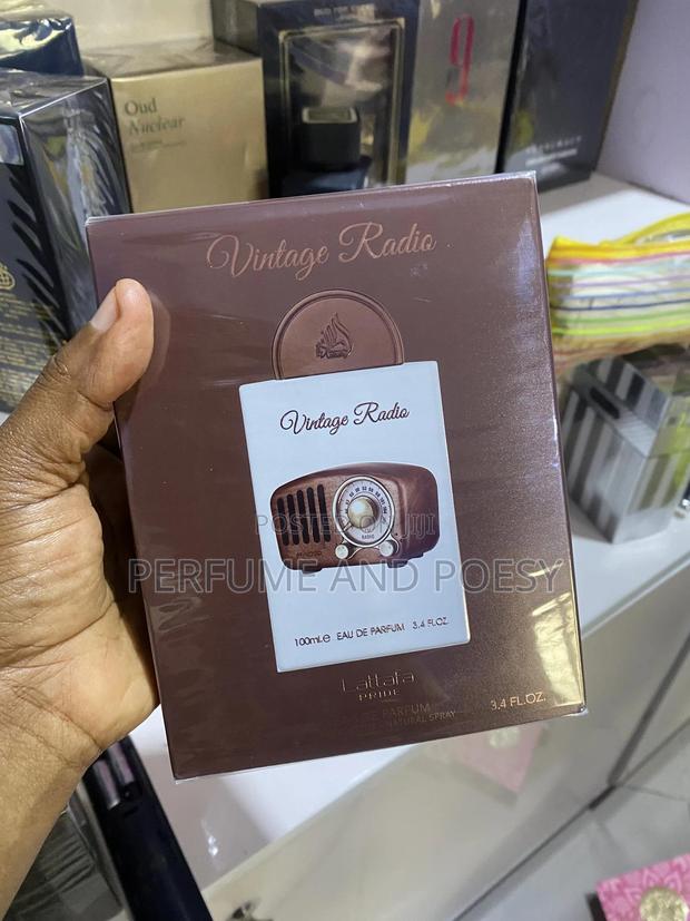 Vintage Radio Lattafa Perfume · Photo 1