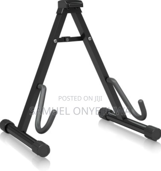 Guitar Stand · Photo 2