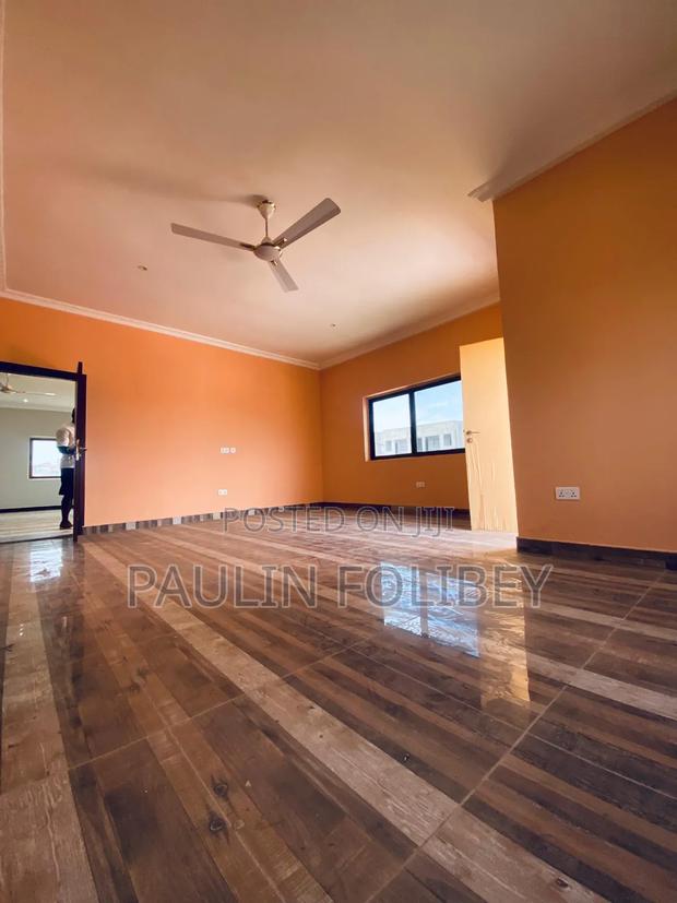 2bdrm Apartment in Dg Property, West Hills Mall Area for rent · Photo 3