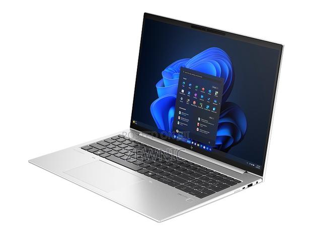 New Laptop HP EliteBook 860 G10 16GB Intel Core I5 SSD 512GB · Photo 2