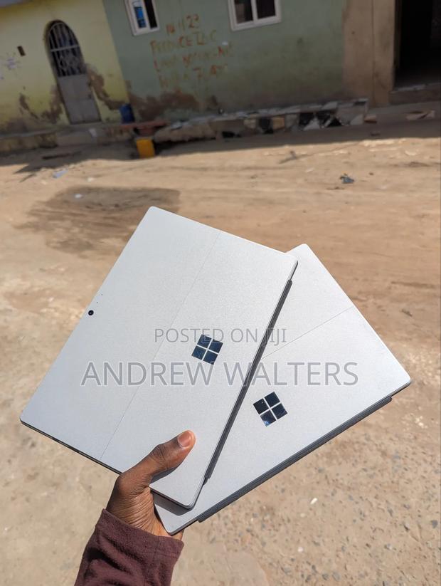 New Laptop Microsoft Surface Pro 7 8GB Intel Core i5 SSD 128GB · Photo 2
