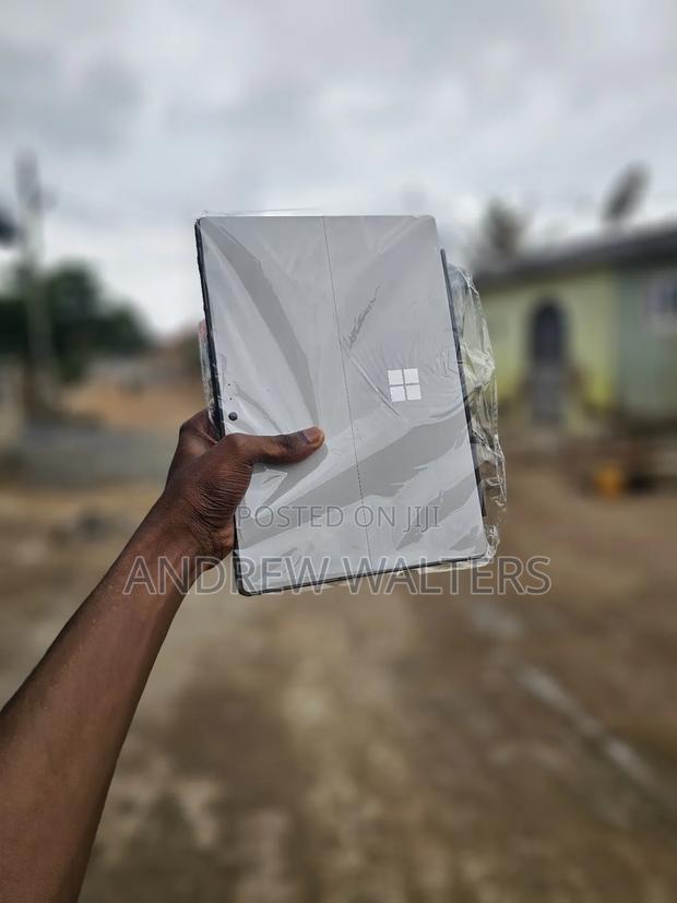 New Laptop Microsoft Surface Pro 7 8GB Intel Core i5 SSD 128GB · Photo 3
