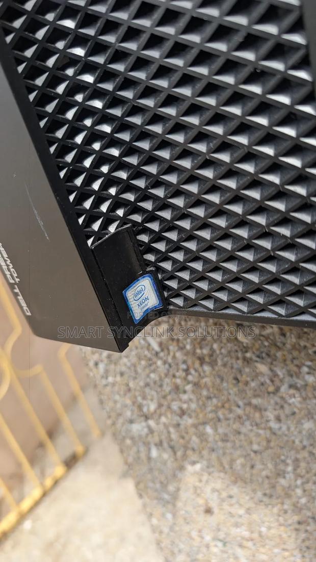 New Desktop Computer Dell Precision 5820 64GB Intel Xeon HDD+SSD 1.5T · Photo 3