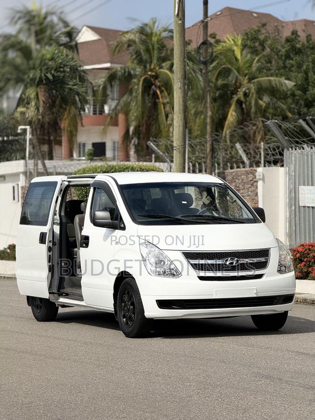 Hyundai Starex 2015 White · Photo 3
