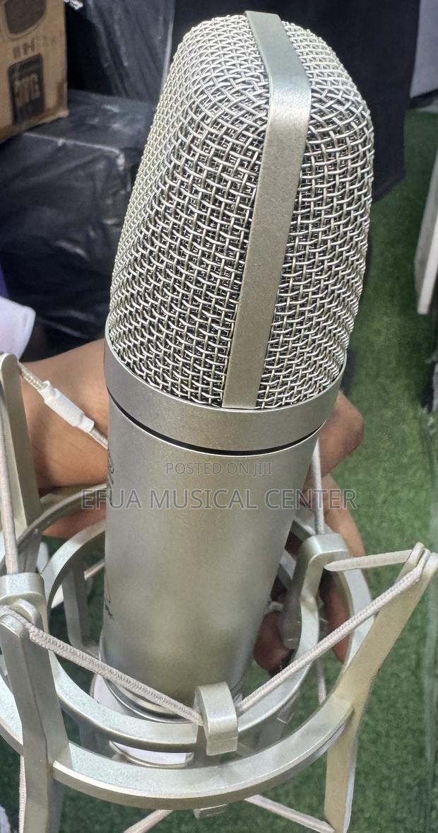 Behringer B-2 Pro Studio Condenser Microphone · Photo 3