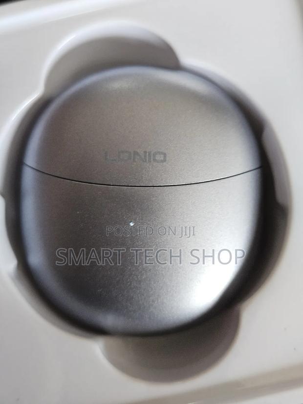 Ldnio Model T10 Tws Earphones Ldnio New Handsfree Wireless Headsets · Photo 5