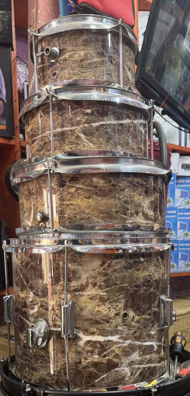 5-Piece Drum Set Yamaha · Photo 2
