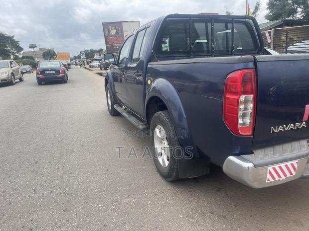 Nissan Navara 2016 Blue · Photo 6