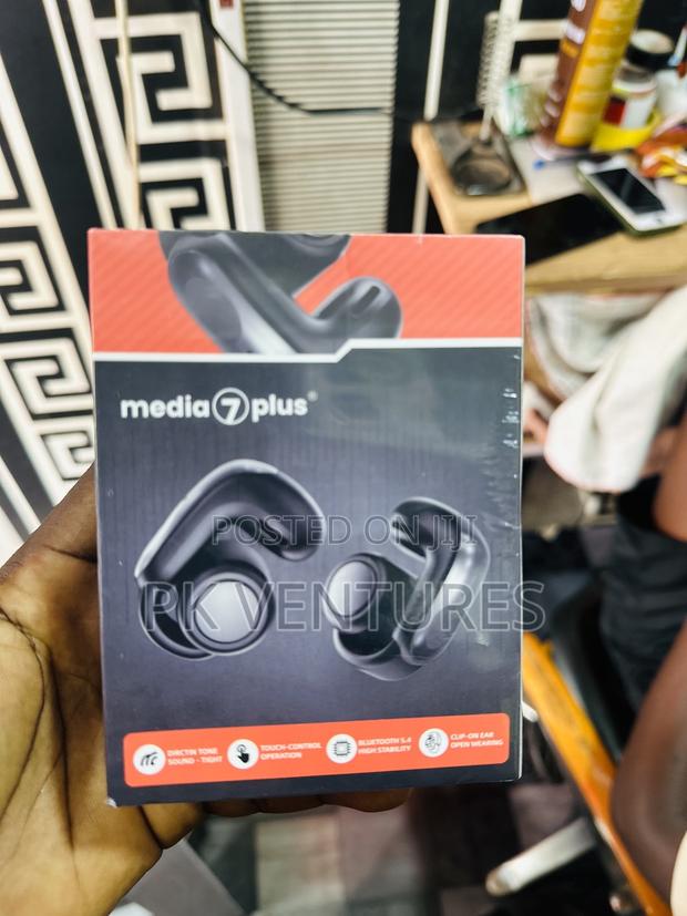 Media 7 Plus Earphones · Photo 1