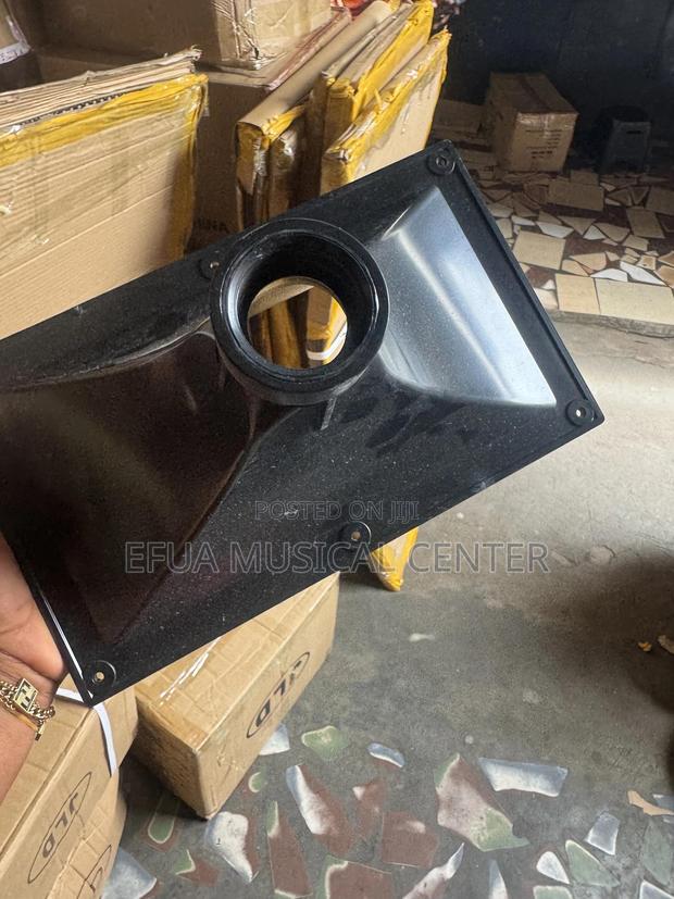 Horn Bucket · Photo 1