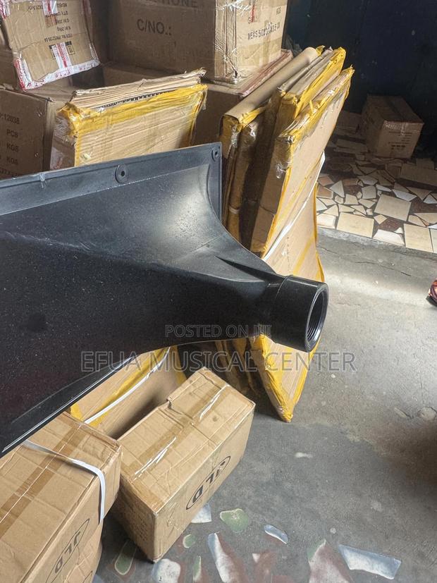 Horn Bucket · Photo 2