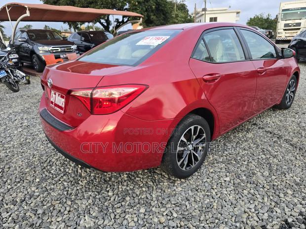 Toyota Corolla LE (1.8L 4cyl 2A) 2018 Burgundy · Photo 6